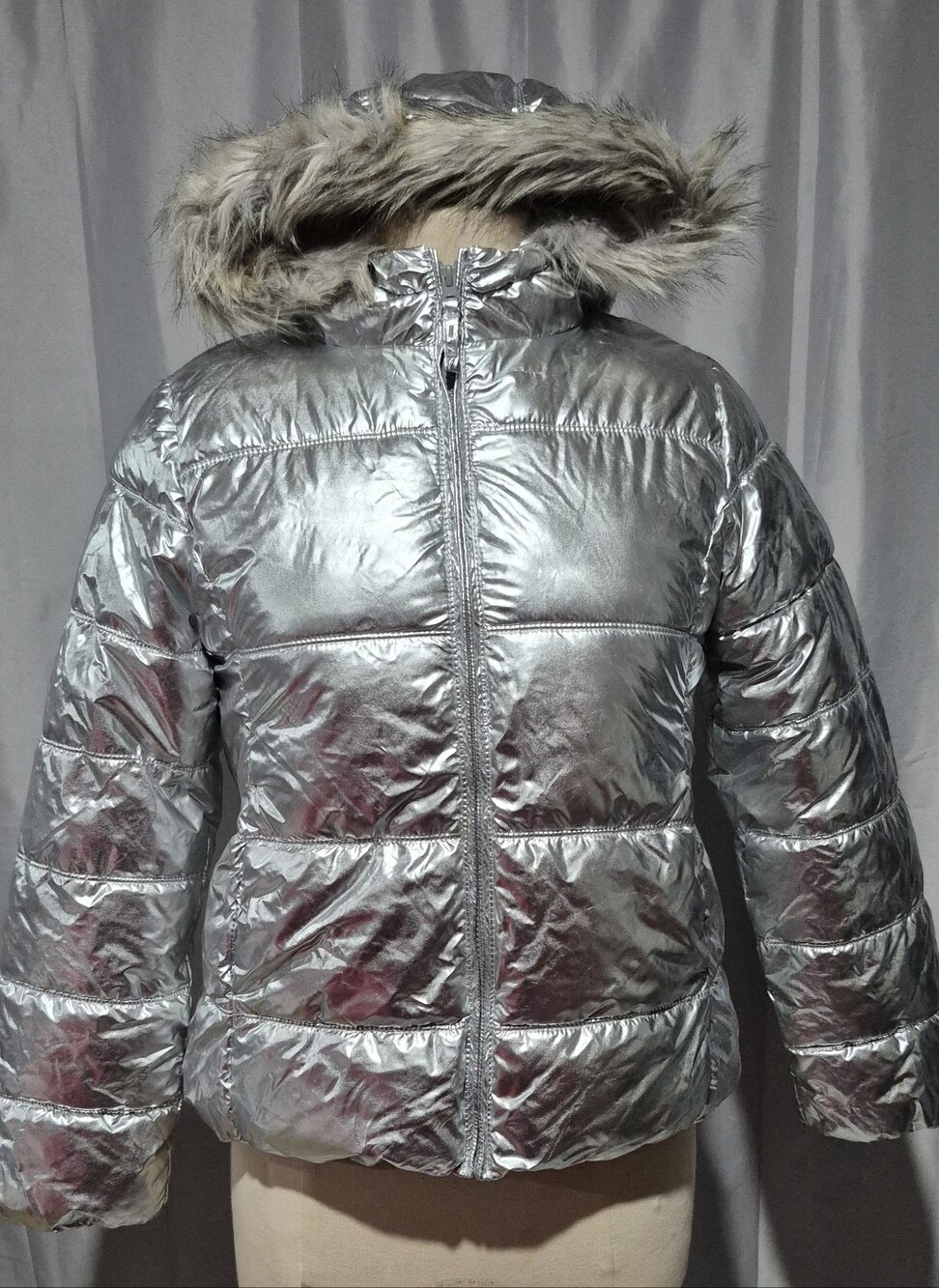 The Children's Place Metallic Silver Puffer Jacket with Faux Fur Trim